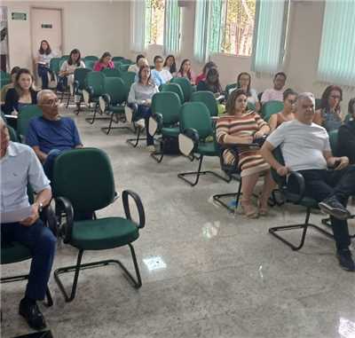 Reunio sobre o dficit habitacional